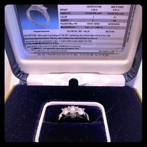 Diamond/Engagement Ring with Certificate of Value